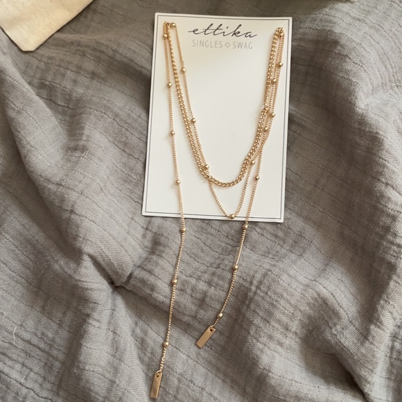 Layered Necklace - Picture 2 of 4